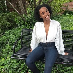 Meet your Posher, Azhia